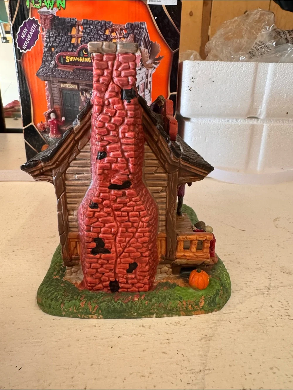 Lemax spookytown piece
